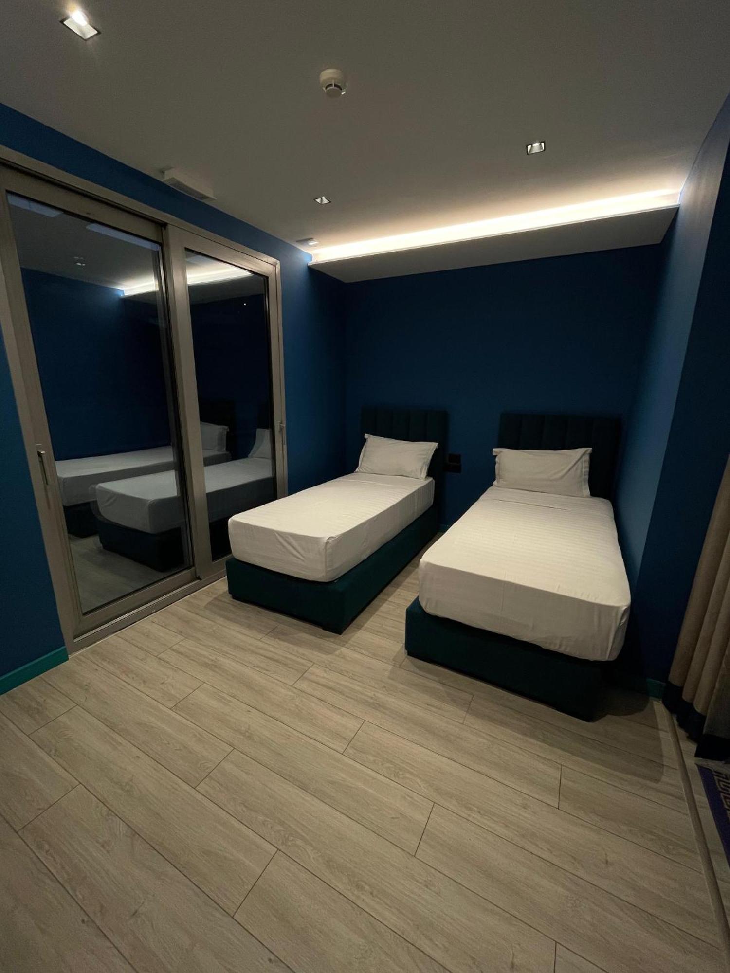New W Hotel Tirana Exterior foto